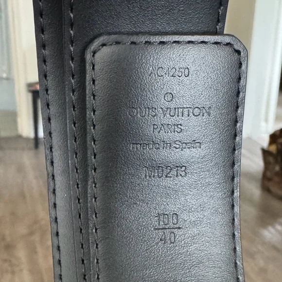 Louis Vuitton Black and Gray Checkered Belt - Picture 2 of 3